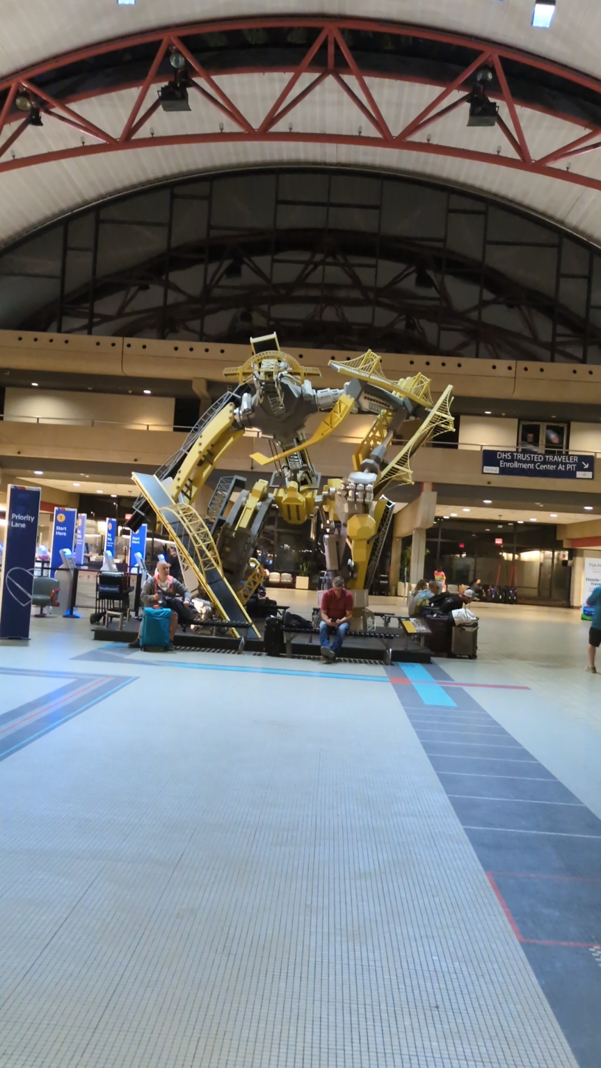 Giant robot at Pittsburgh International airport